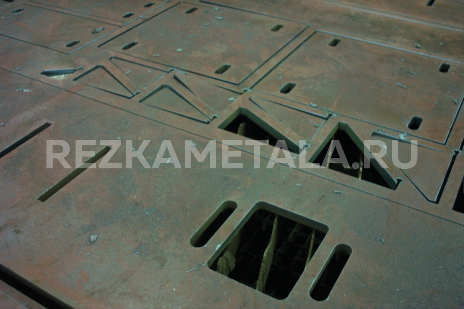 Гибка штамповка металла в Казани