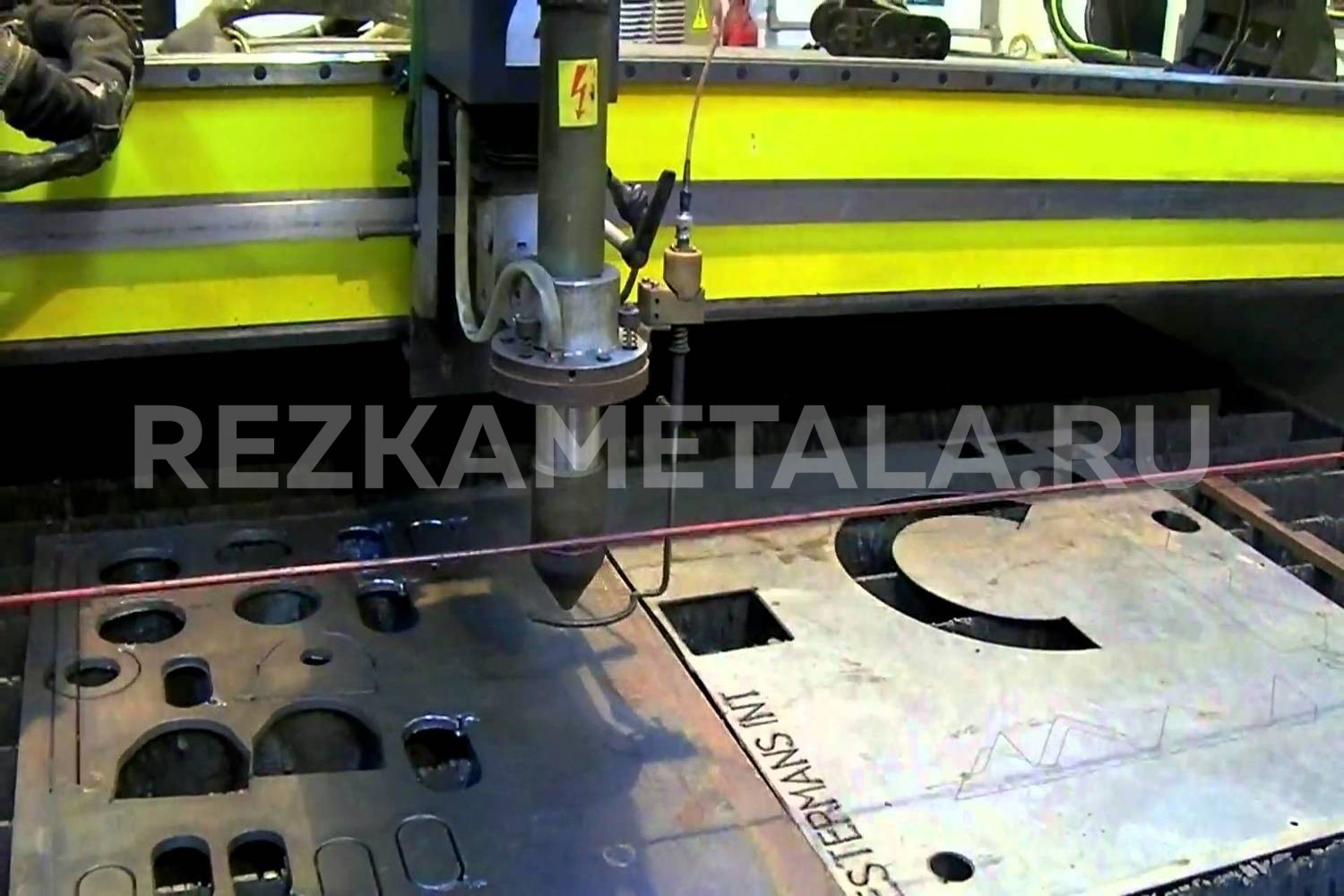 Резка узора на металле на забор в Казани