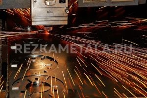 Гильотинная рубка металла в Казани