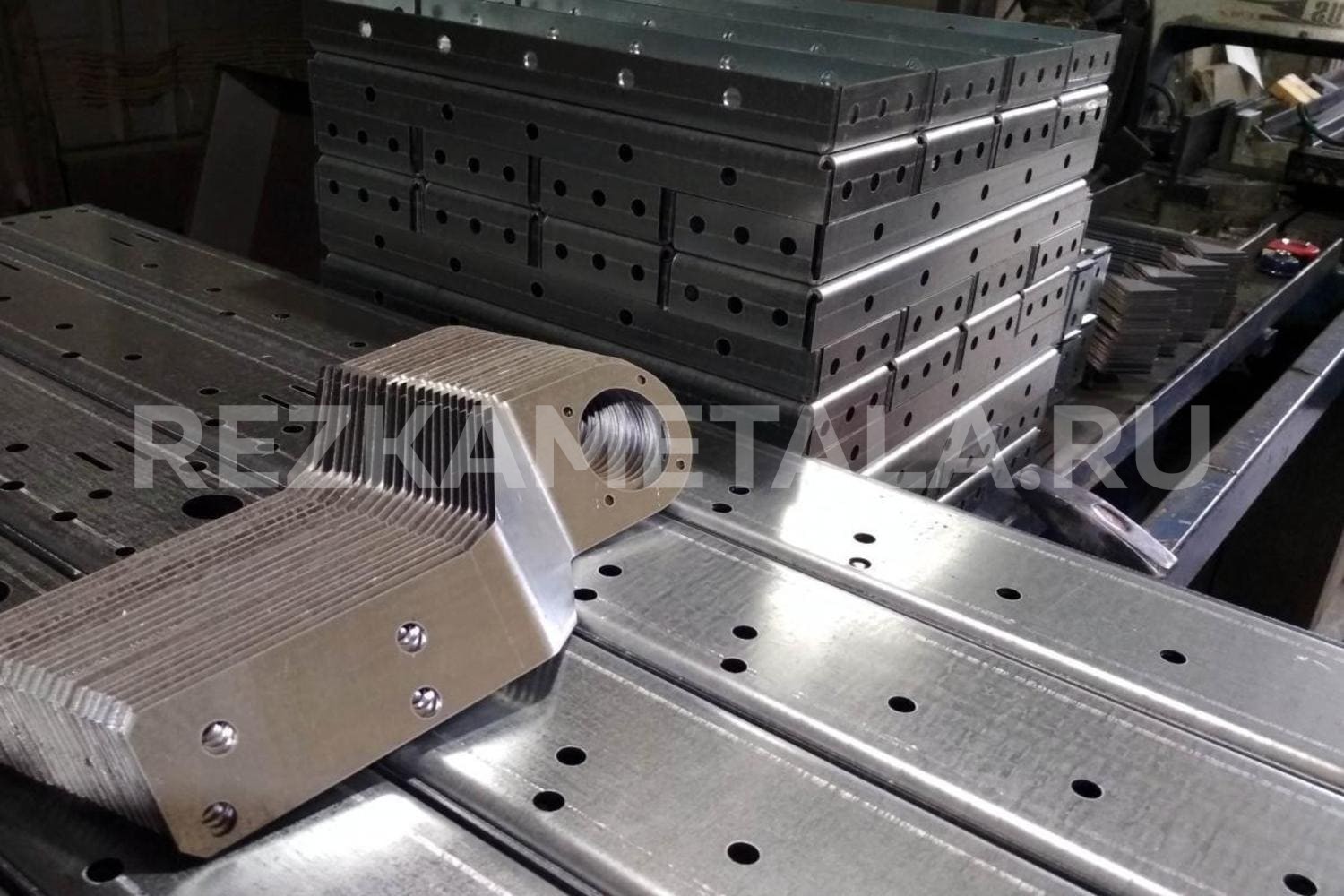 Продольная резка рулонного металла в Казани